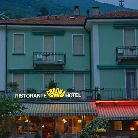 Hotel Corona فندق *