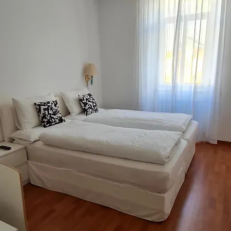 فندق Hotel Corona لوكارنو